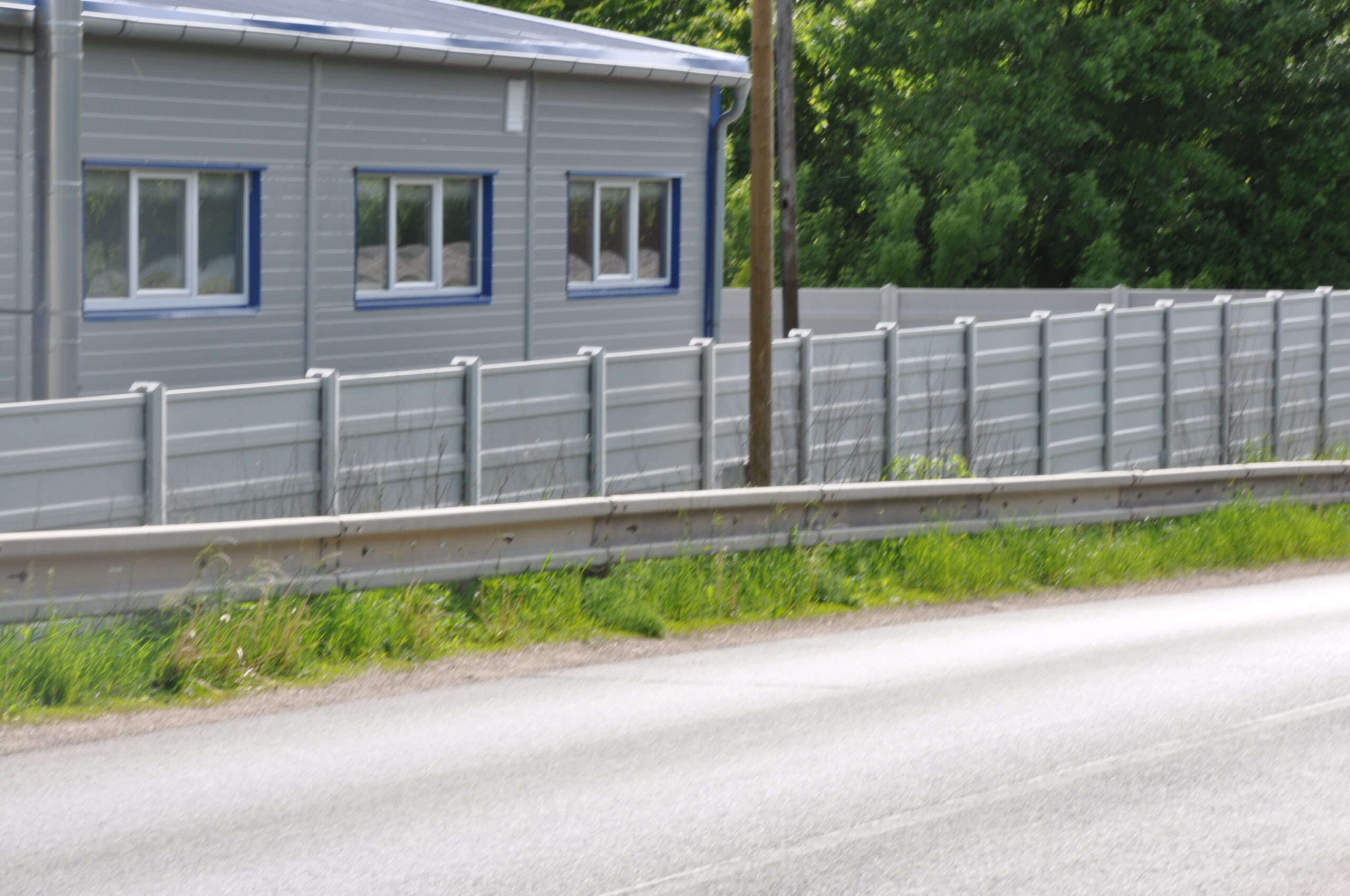 Jednoúrovňová galéria 453