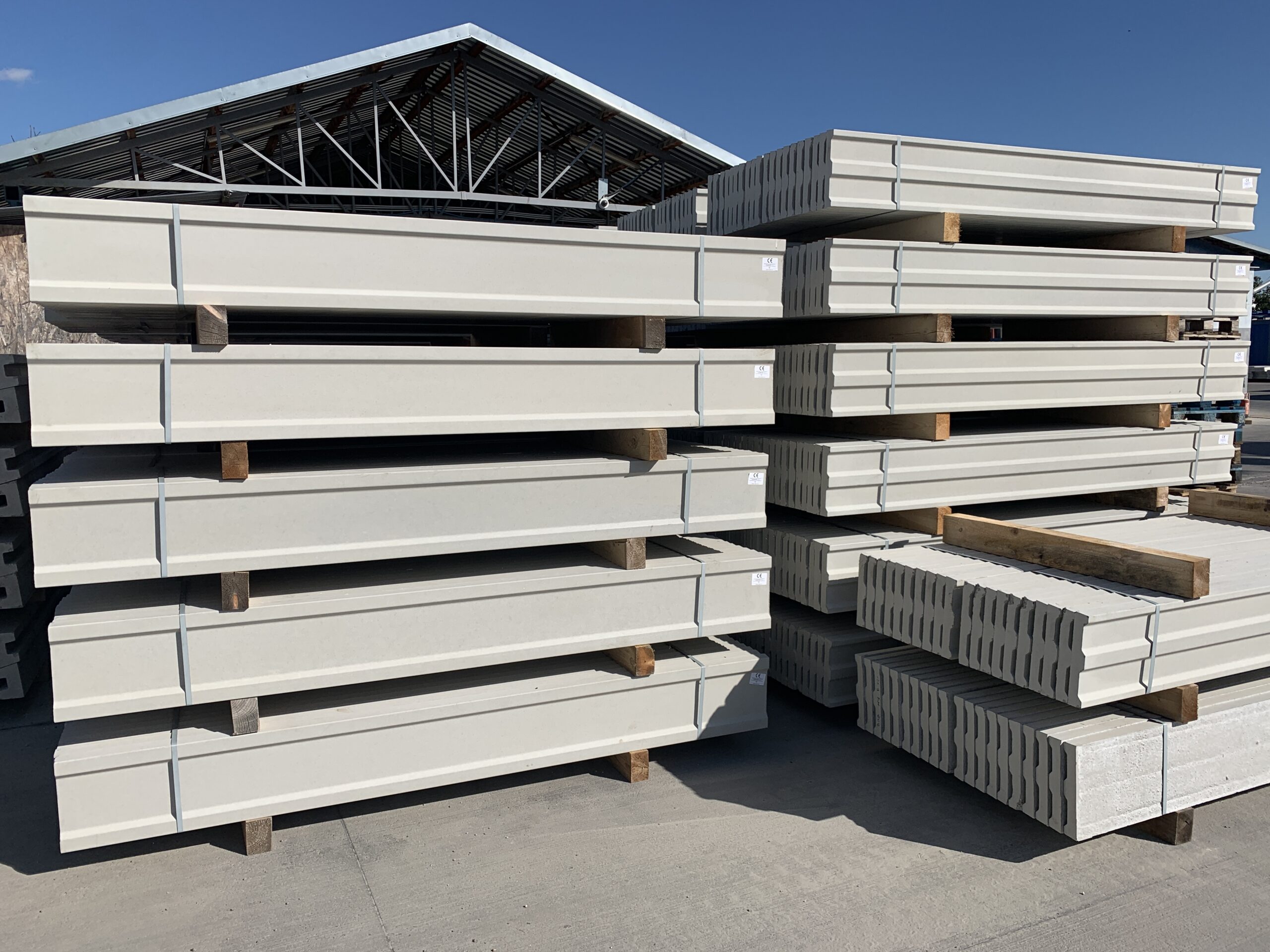 Jednoúrovňová galéria 427