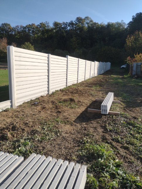 Jednoúrovňová galéria 341