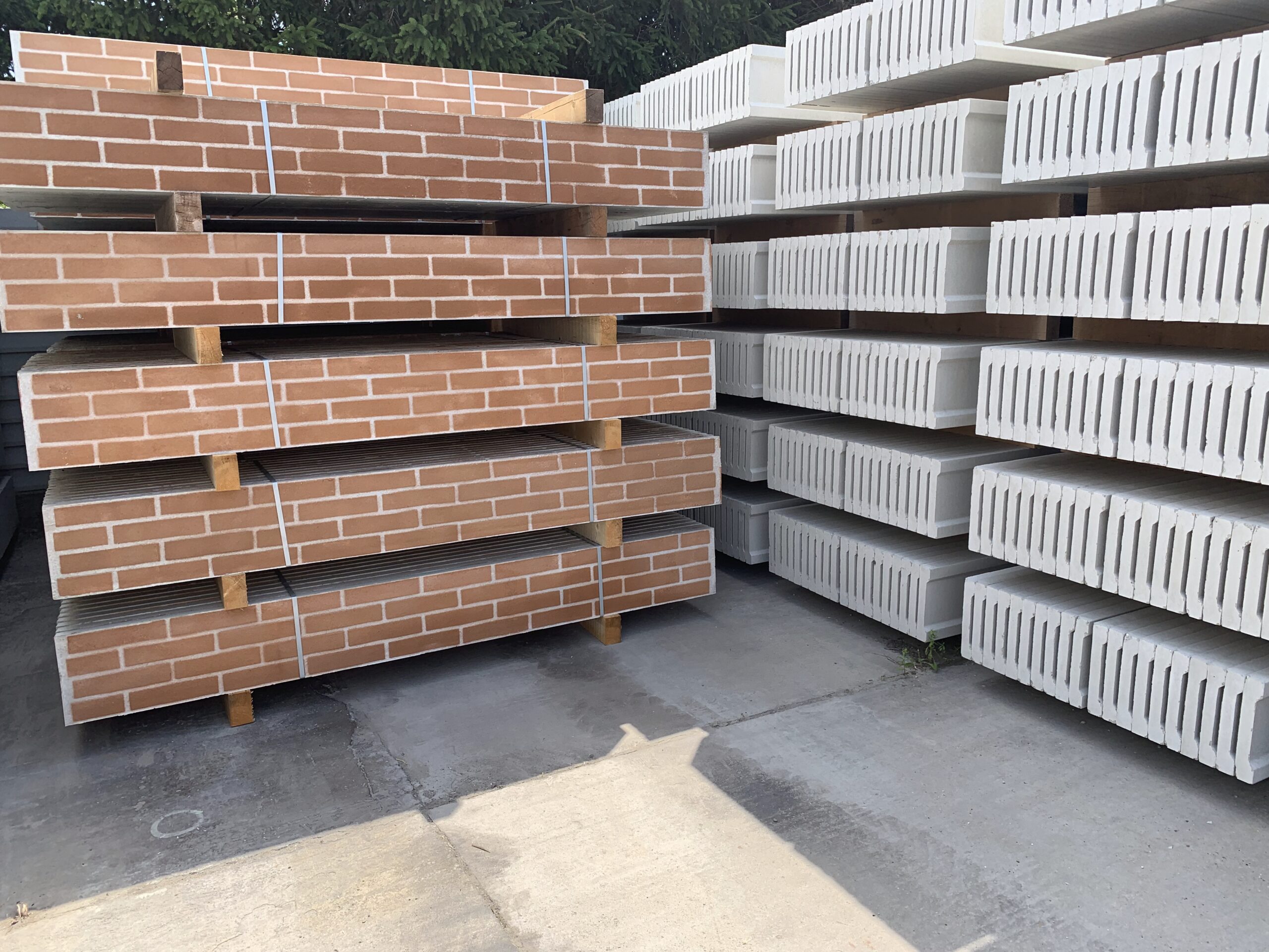 Jednoúrovňová galéria 336